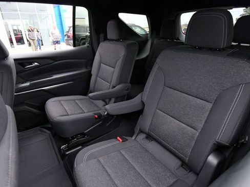 New 2026 Chevrolet Traverse LT w/ Driver Confidence Package AWD/4WD image 14