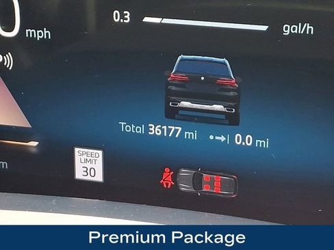 Used 2024 BMW X5 xDrive40i w/ Premium Package AWD/4WD image 6