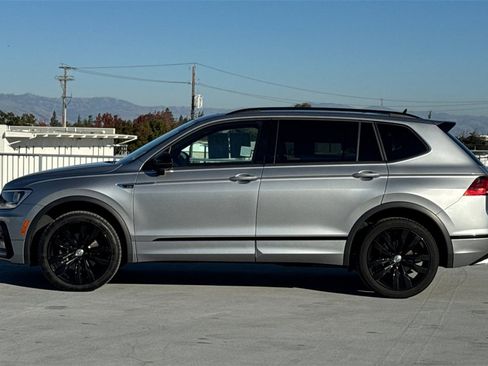 Used 2021 Volkswagen Tiguan SE R-Line image 6