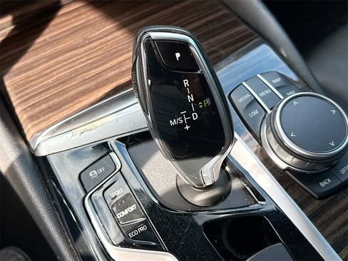 Used 2020 BMW 530i image 18