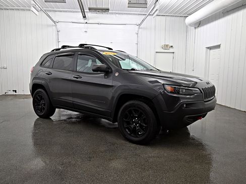 Used 2021 Jeep Cherokee Trailhawk w/ Trailer Tow Group image 3