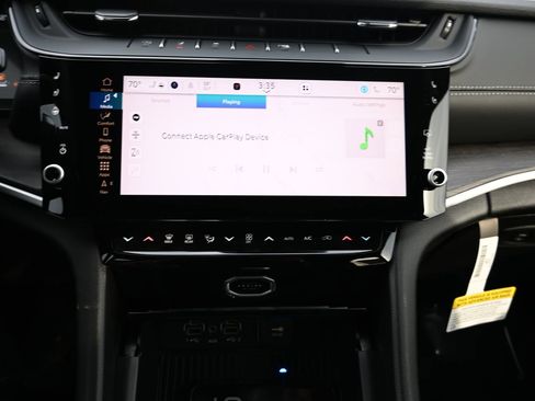 New 2026 Jeep Grand Cherokee Limited image 12