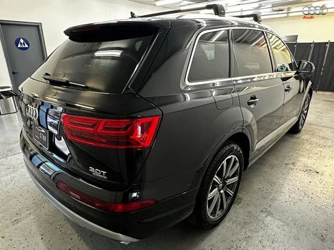 Used 2017 Audi Q7 3.0T Premium Plus w/ Premium Plus Package AWD/4WD image 4