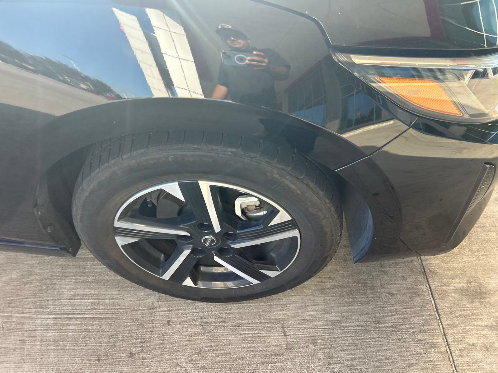 Used 2024 Nissan Sentra SV FWD image 6