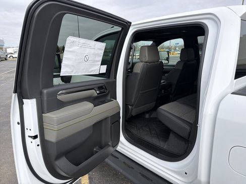 New 2026 Chevrolet Silverado 2500 ZR2 w/ LPO, Dark Essentials Package image 24