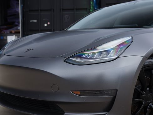 Used 2018 Tesla Model 3 Long Range RWD image 35