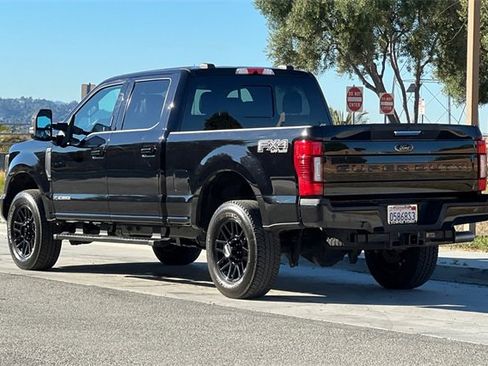 Used 2022 Ford F250 Lariat w/ Black Appearance Package image 6