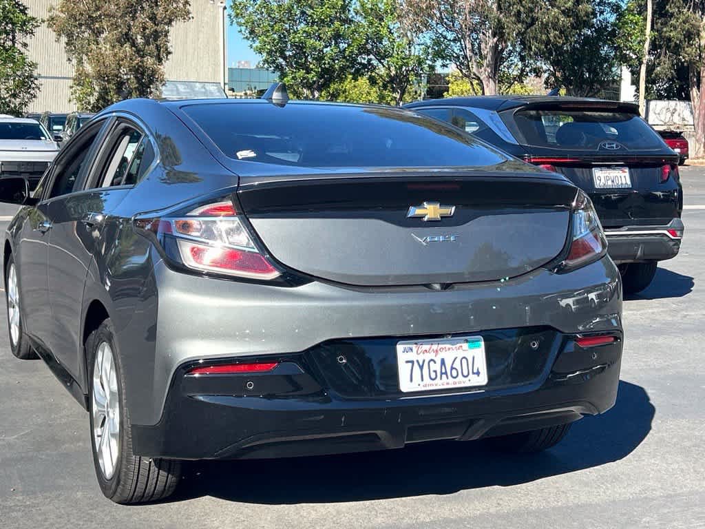 Used 2017 Chevrolet Volt Premier w/ Driver Confidence II Package FWD image 4