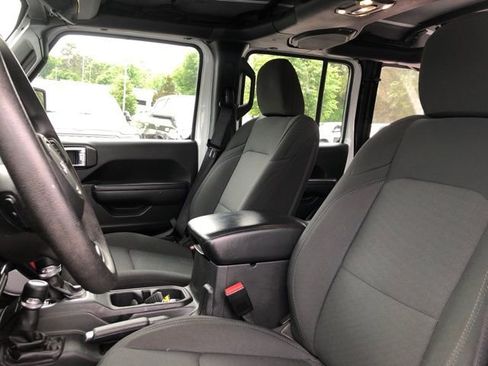 Used 2022 Jeep Wrangler Unlimited Sport AWD/4WD image 11