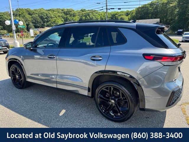 Certified 2025 Volkswagen Tiguan SE R-Line AWD/4WD image 7