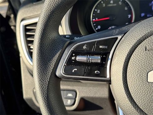 Used 2022 Kia Seltos LX image 18