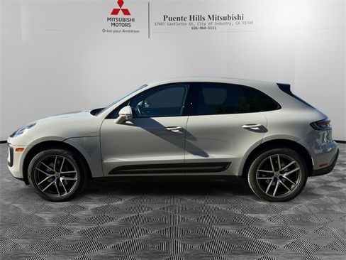 Used 2022 Porsche Macan image 8