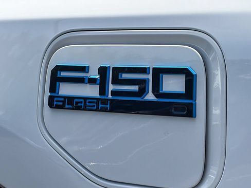 Used 2024 Ford F150 Lightning Flash AWD/4WD image 12