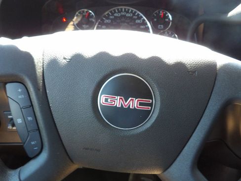 Used 2024 GMC Savana 2500 w/ Driver Convenience Package RWD image 16
