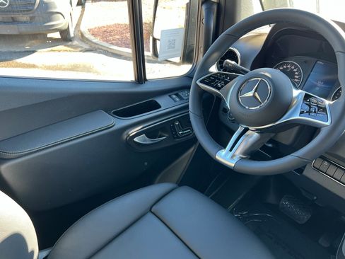 New 2026 Mercedes-Benz Sprinter 2500 image 11