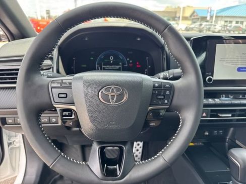 Used 2026 Toyota Camry SE FWD image 18