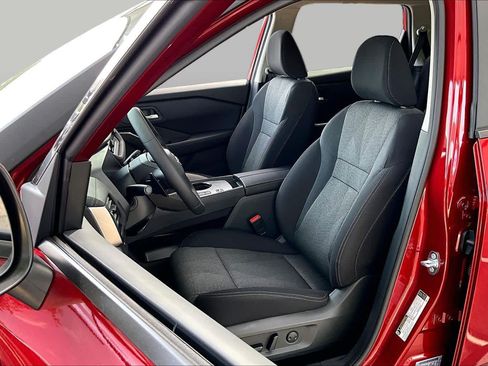 New 2026 Nissan Rogue SV FWD image 9