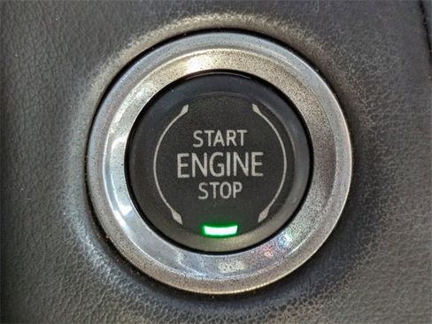 Used 2021 GMC Yukon XL SLT w/ SLT Luxury Plus Package image 30