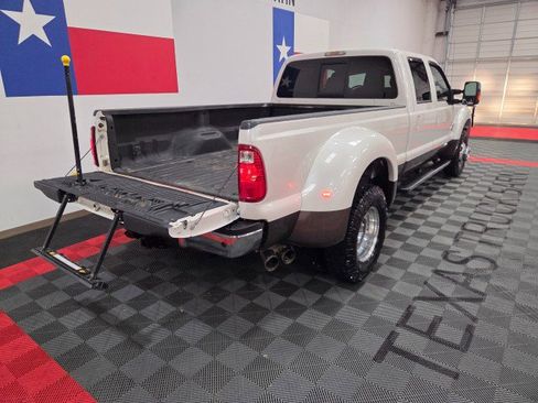 Used 2015 Ford F350 Lariat w/ Lariat Ultimate Package image 29