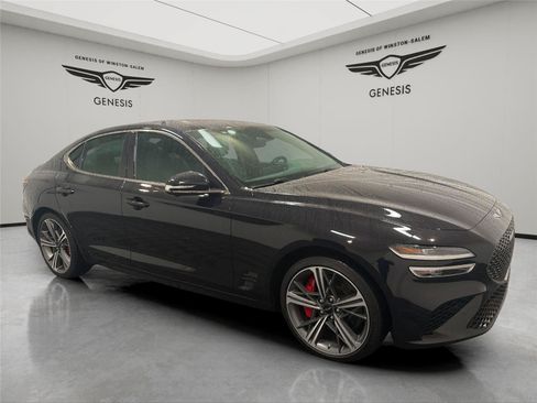 Used 2025 Genesis G70 3.3T Advanced w/ Sport Prestige Package RWD image 7