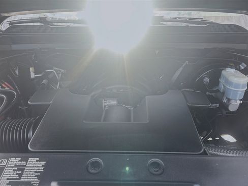 Used 2018 Chevrolet Silverado 1500 LTZ RWD image 31