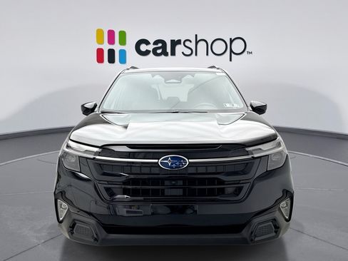 Used 2025 Subaru Forester Touring AWD/4WD image 8