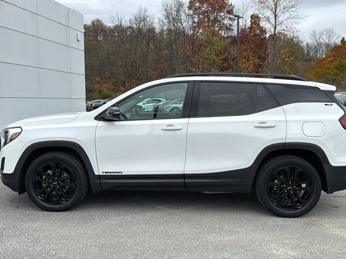 Certified 2021 GMC Terrain SLT w/ Infotainment Package II image 7