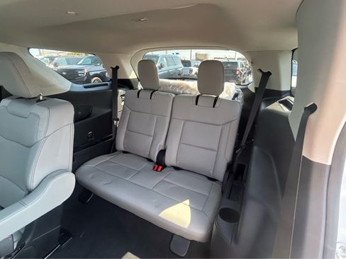 New 2026 Ford Explorer Active w/ Active Comfort Package AWD/4WD image 9