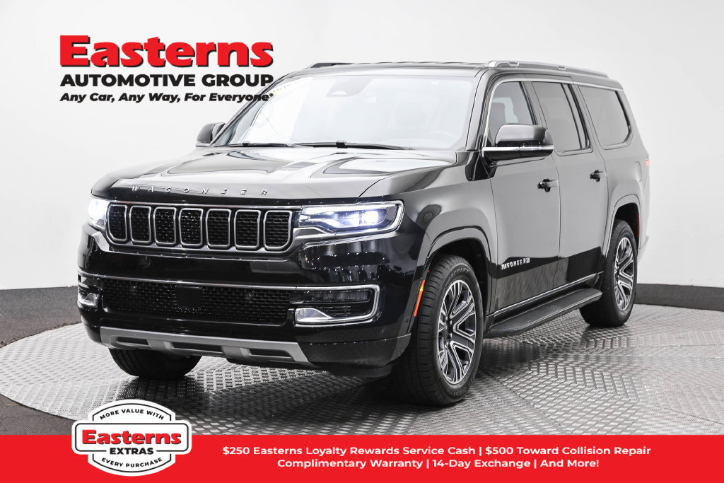 Used 2024 Jeep Wagoneer L Series II RWD image 1