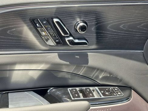 New 2026 Cadillac Lyriq Luxury AWD/4WD image 13