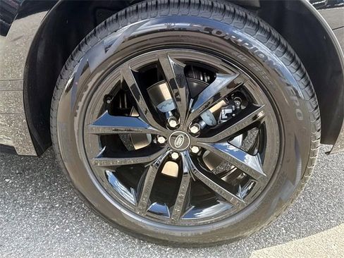 New 2026 Land Rover Range Rover Velar Dynamic SE image 3