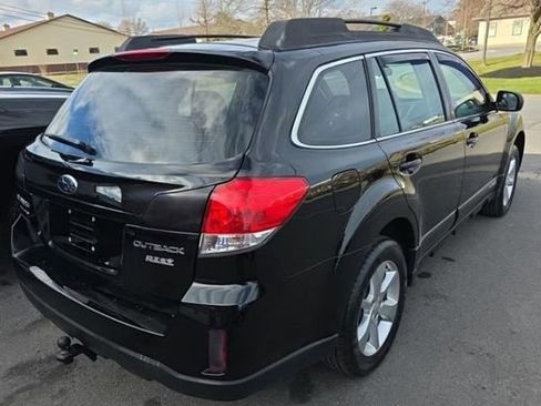 Used 2014 Subaru Outback 2.5i image 2