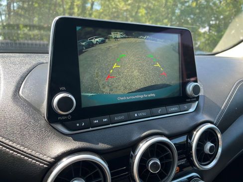 Used 2024 Nissan Sentra SV image 17