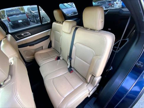 Used 2016 Ford Explorer XLT w/ Equipment Group 202A image 19