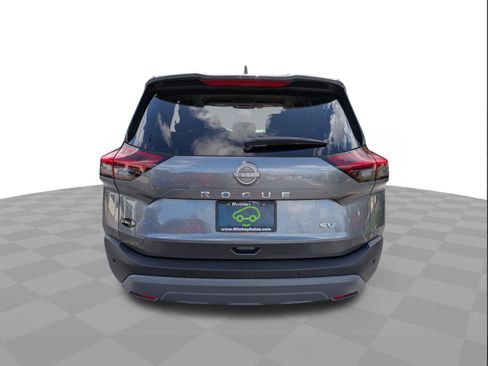 Used 2023 Nissan Rogue SV FWD image 5
