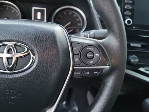 Used 2024 Toyota Camry LE FWD image 17