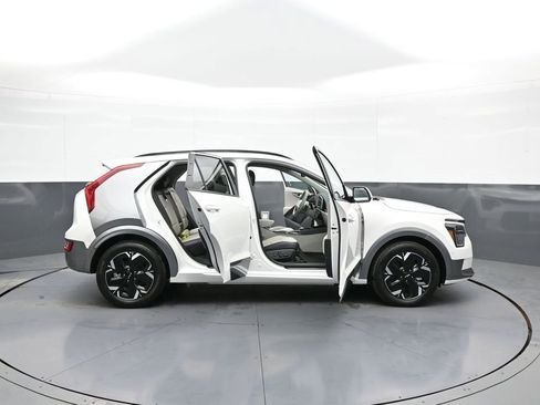 New 2025 Kia Niro Wave w/ Wave Preserve Package image 42