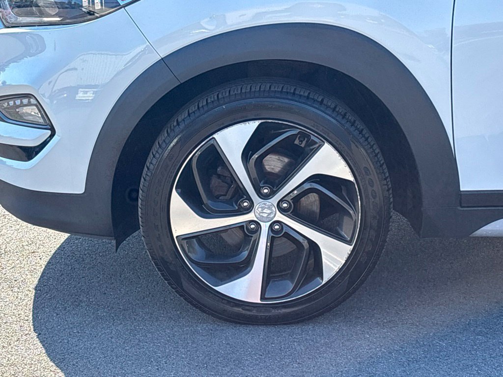 Used 2017 Hyundai Tucson Limited w/ Cargo Package AWD/4WD image 9