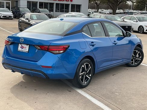 Used 2025 Nissan Sentra SV image 5