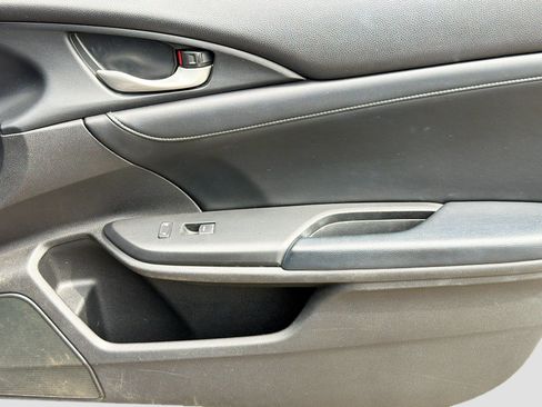 Used 2019 Honda Insight Touring image 15