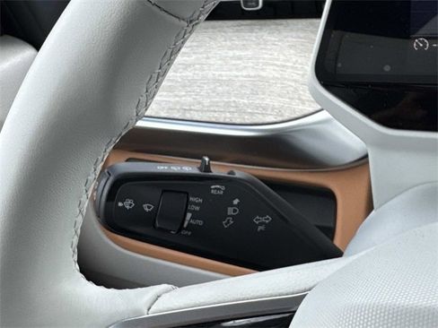 New 2025 Volkswagen ID. Buzz 1st Edition image 20