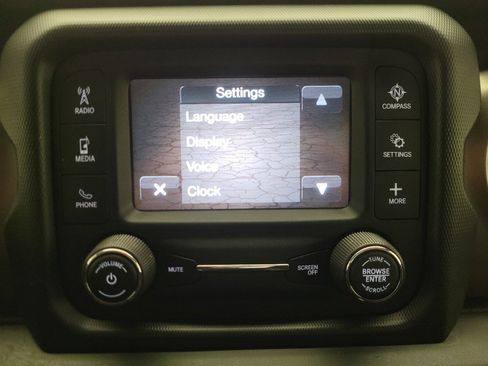 Used 2018 Jeep Wrangler Unlimited Sport AWD/4WD image 25