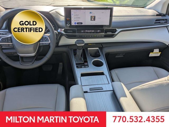 Certified 2026 Toyota Sienna XLE FWD image 17