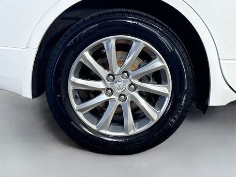 Used 2020 Buick Envision Essence FWD image 33