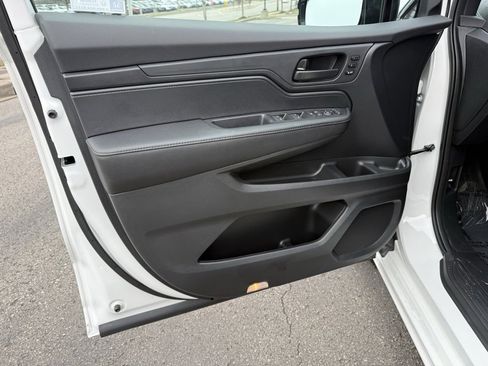 New 2026 Honda Odyssey EX-L image 17