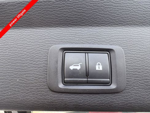 Used 2023 Mitsubishi Outlander SEL image 8