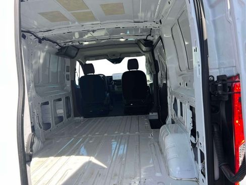 Used 2026 Ford Transit 250 Low Roof RWD image 9