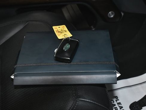 Used 2024 Land Rover Defender 130 X image 57