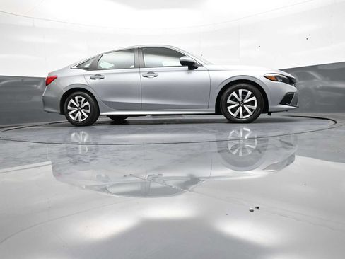 Used 2024 Honda Civic LX image 28