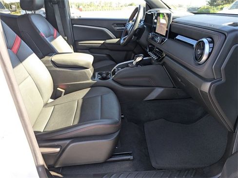 Used 2023 Chevrolet Colorado Z71 w/ Z71 Convenience Package 2 image 37